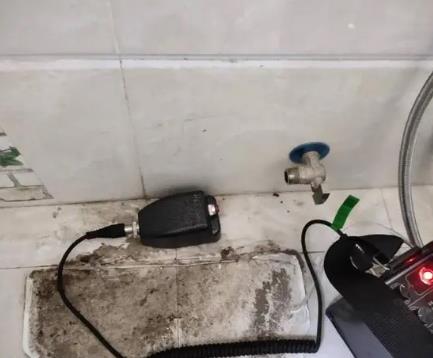 谢家集屋顶漏水维修公司分享下卫生间漏水的危害及解决方法